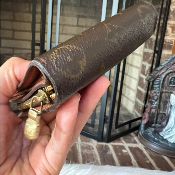 Louis Vuitton Monogram Wallet - Picture 12 of 16